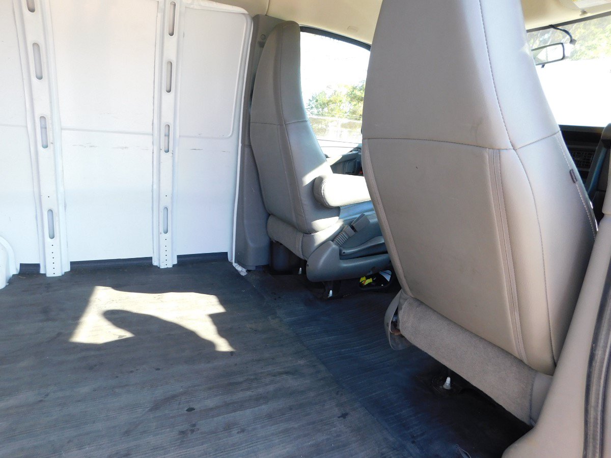 Used 2023 GMC Savana 2500 Extended w/ Driver Convenience Package RWD image 30