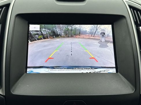 Used 2020 Ford Edge SEL image 24