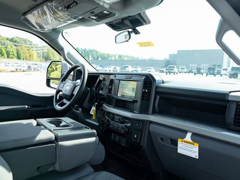 New 2026 Ford F250 XL w/ XL Off-Road Package AWD/4WD image 21