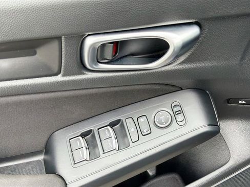 Used 2023 Honda Civic Sport image 18