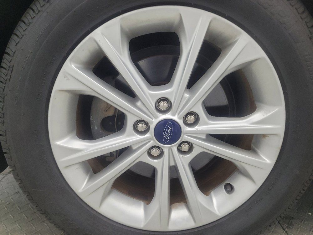 Used 2017 Ford Escape SE FWD image 31