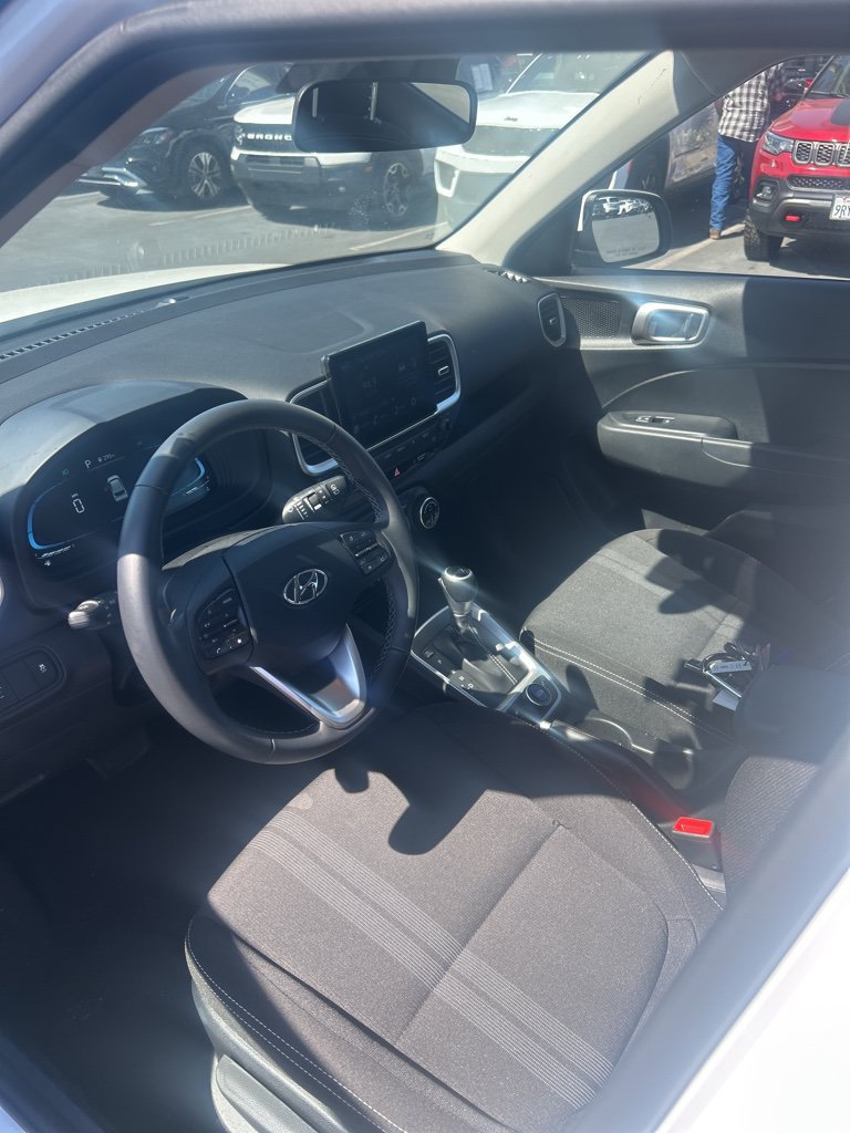 Used 2026 Hyundai Venue SEL FWD image 8