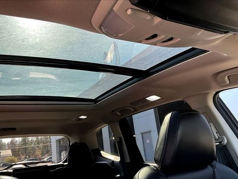 Used 2024 Subaru Ascent Limited w/ Technology Package image 30