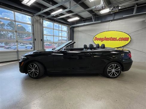 Used 2020 BMW 230i xDrive Convertible w/ Premium Package image 27