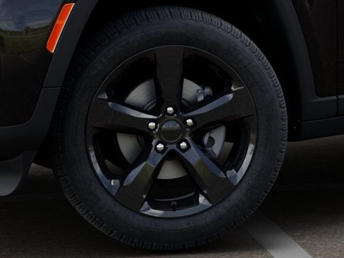 New 2026 Jeep Grand Cherokee L Limited image 8