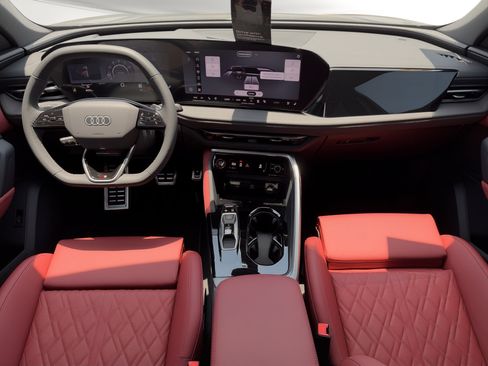 New 2026 Audi SQ5 Premium Plus AWD/4WD image 19
