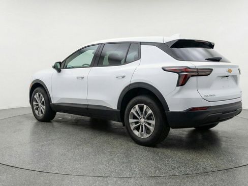 Used 2025 Chevrolet Equinox LT image 6