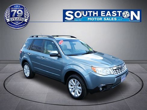 Used 2013 Subaru Forester 2.5X Premium AWD/4WD image 2