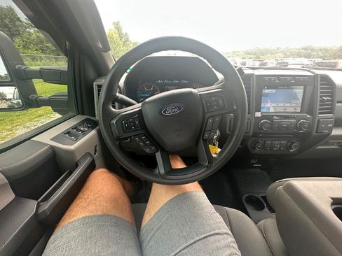 Used 2017 Ford F350 XL w/ Power Equipment Group AWD/4WD image 19