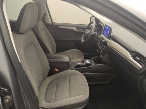 Used 2022 Ford Escape SE FWD image 21