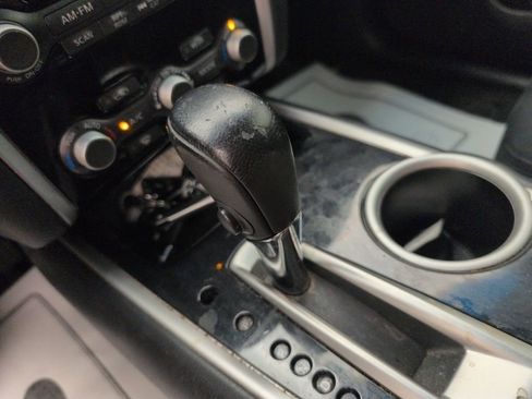 Used 2014 Nissan Pathfinder SV image 32