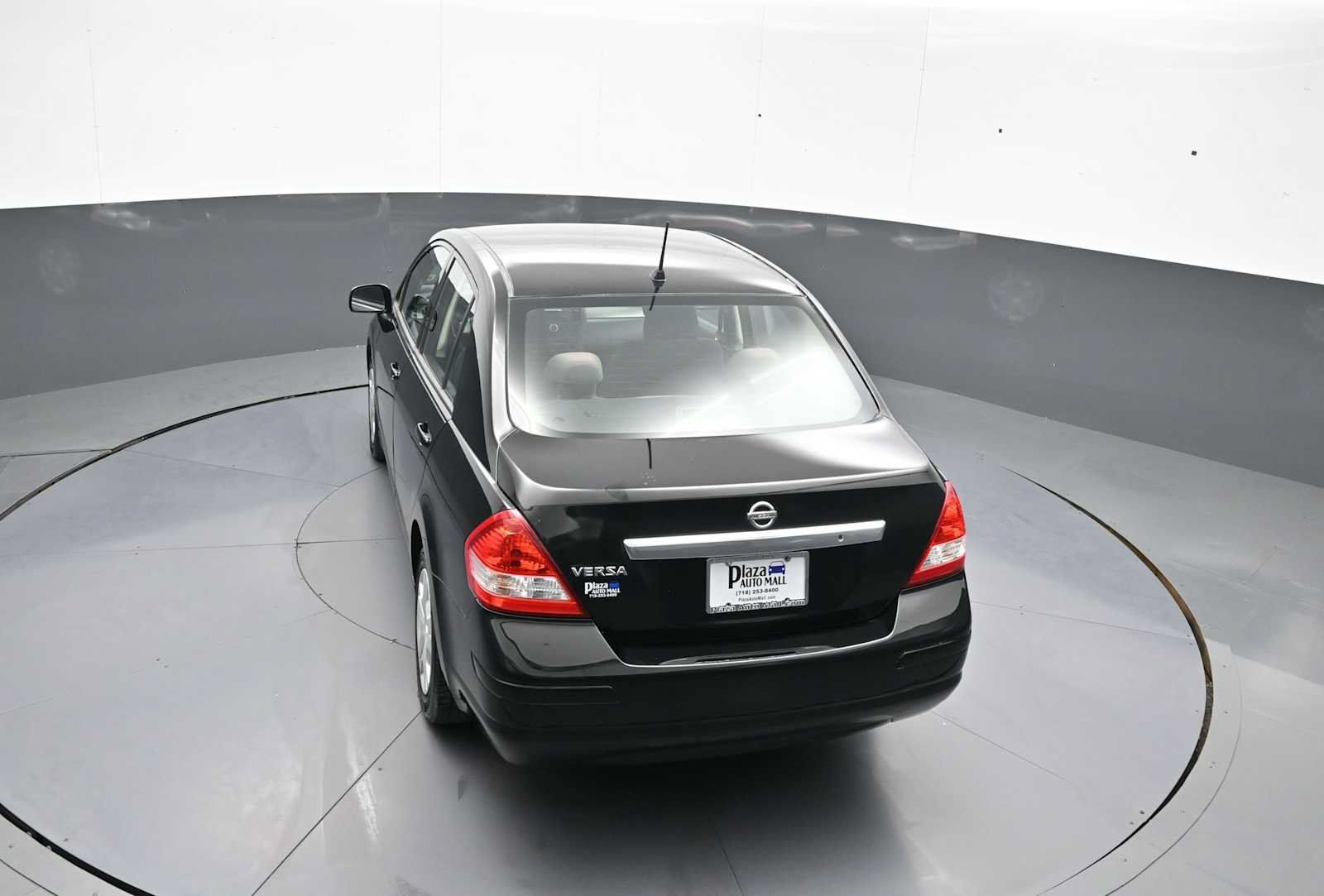 Used 2011 Nissan Versa 1.8 S FWD image 37