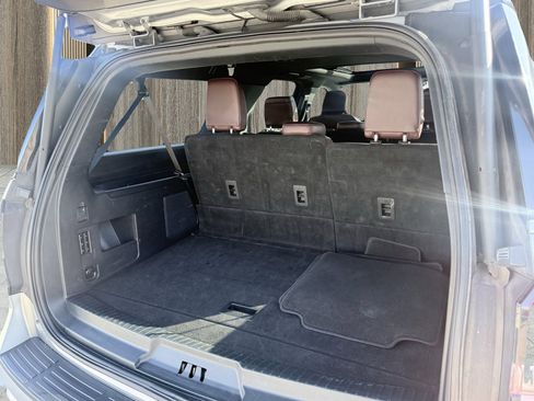 Used 2023 Ford Expedition Max Limited image 20