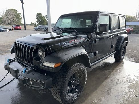 Used 2023 Jeep Wrangler Unlimited w/ Sun & Screen Package image 2