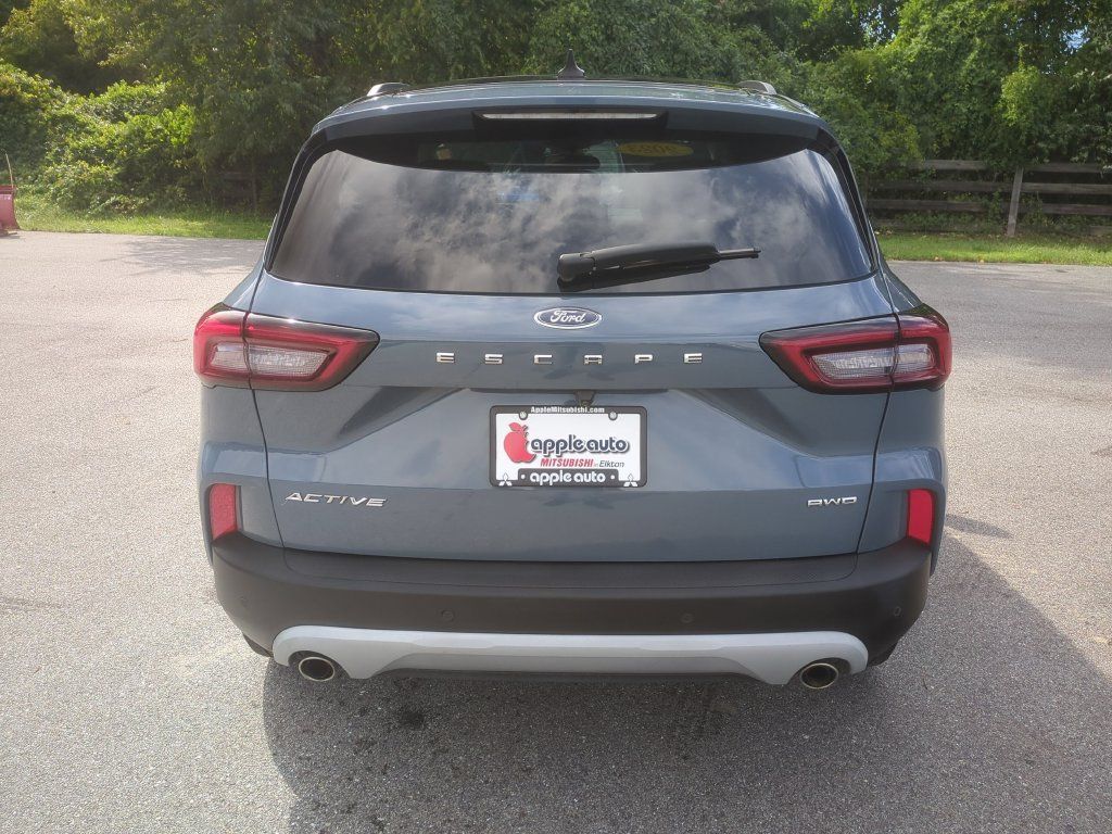 Used 2023 Ford Escape Active w/ Tech Pack #2 AWD/4WD image 6