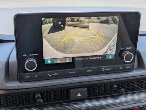 Used 2024 Honda CR-V EX image 6