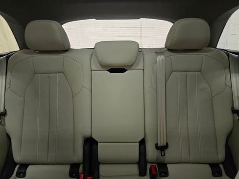 New 2025 Audi Q5 Prestige image 19