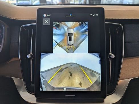 New 2026 Volvo XC90 B6 Plus w/ Protection Package Premier image 20