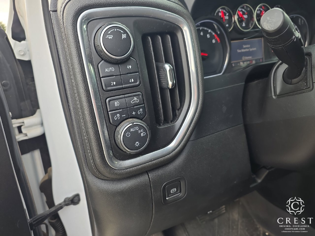 Used 2019 Chevrolet Silverado 1500 LT Trail Boss AWD/4WD image 10