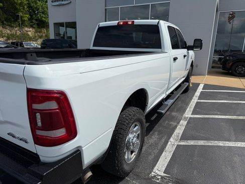 Used 2024 RAM 3500 Big Horn AWD/4WD image 5
