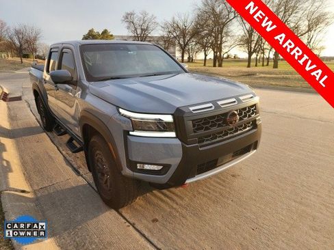 Used 2025 Nissan Frontier PRO-4X w/ Pro Premium Package image 1