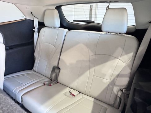 Certified 2023 Buick Enclave Essence w/ Experience Buick Package AWD/4WD image 12