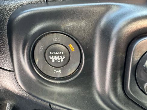 Used 2023 Jeep Wrangler Unlimited Rubicon 4xe AWD/4WD image 32
