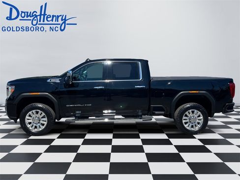 Used 2022 GMC Sierra 2500 Denali w/ Technology Package image 2
