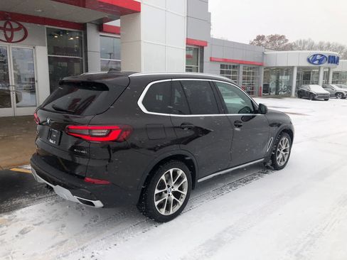 Used 2021 BMW X5 xDrive40i w/ Executive Package image 4