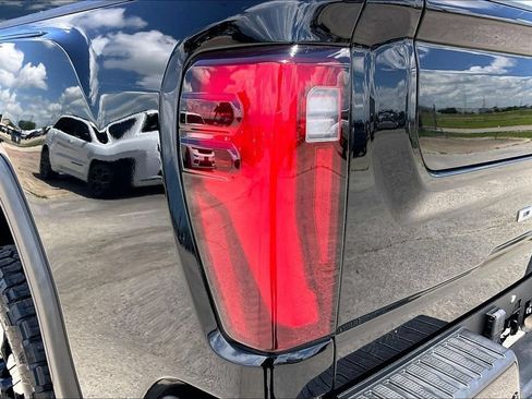 Used 2024 GMC Sierra 3500 Denali w/ Denali Reserve Package AWD/4WD image 20