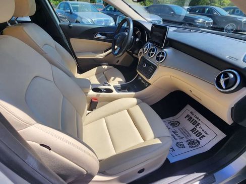 Used 2017 Mercedes-Benz GLA 250 4MATIC image 13