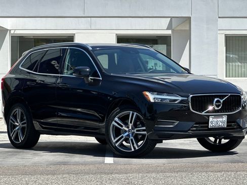 Used 2020 Volvo XC60 T5 Momentum w/ Protection Package Premier FWD image 2