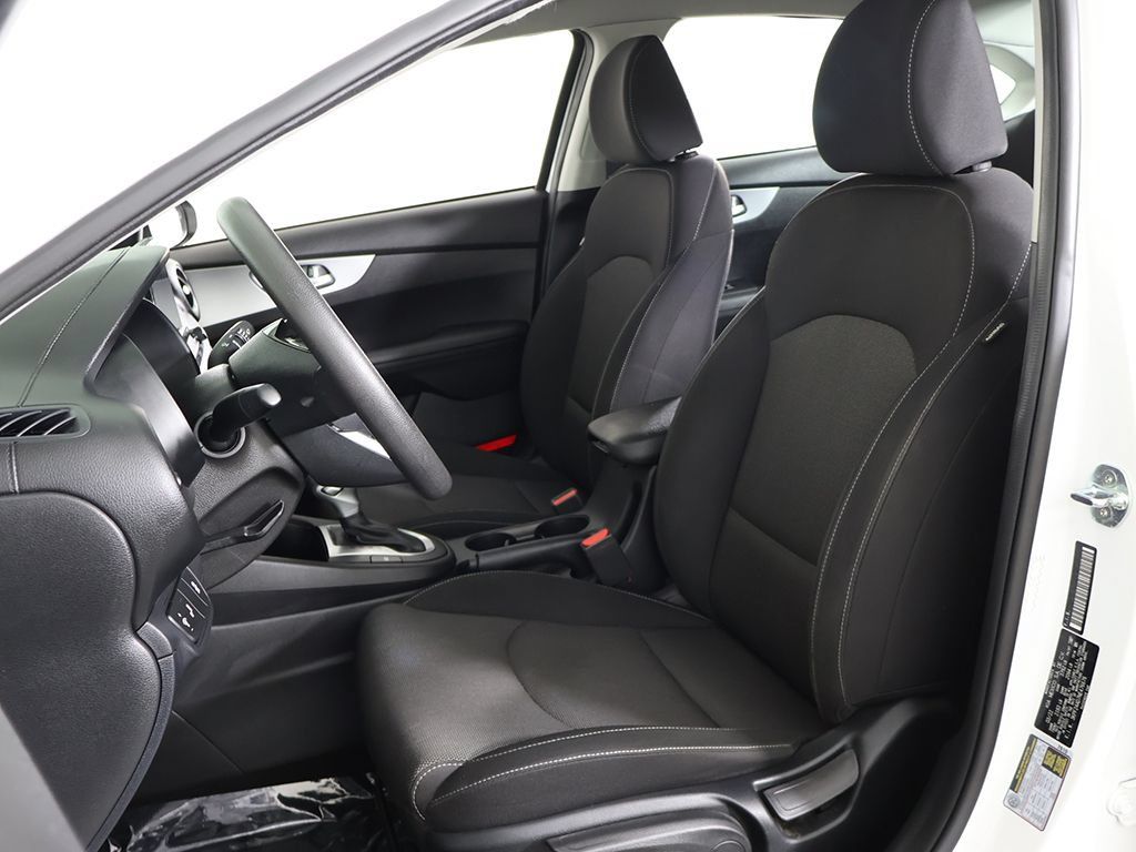Used 2022 Kia Forte LXS w/ LXS Technology Package FWD image 27