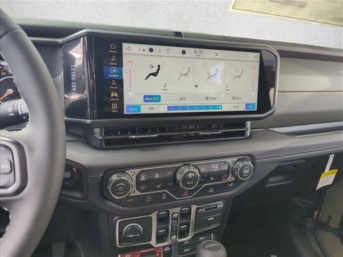 New 2026 Jeep Gladiator Mojave AWD/4WD image 7