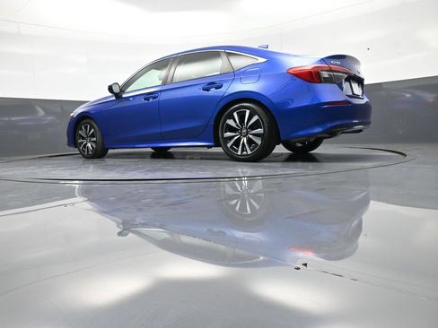 Used 2024 Honda Civic EX image 32