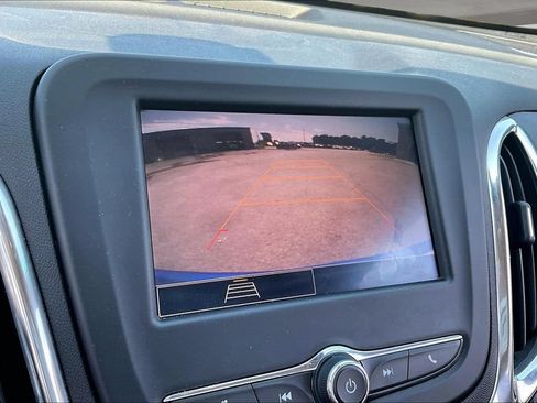 Used 2024 Chevrolet Equinox LT AWD/4WD image 14