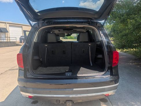 Used 2018 Honda Pilot Touring image 5