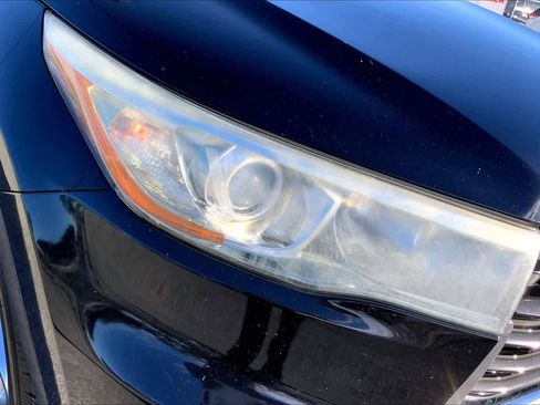 Used 2014 Toyota Highlander Limited Platinum image 26