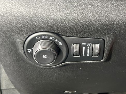 Used 2022 Jeep Compass Latitude AWD/4WD image 10