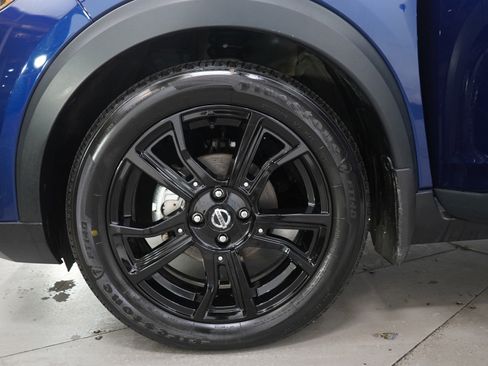 Used 2020 Nissan Kicks SR w/ SR Premium Package FWD image 27