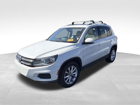Used 2017 Volkswagen Tiguan Wolfsburg Edition FWD image 5