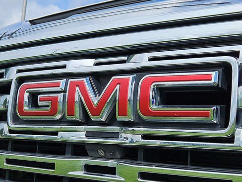 Used 2023 GMC Sierra 1500 Denali w/ Denali Reserve Package AWD/4WD image 30