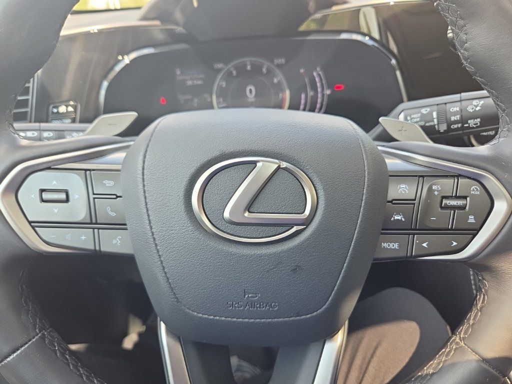 Used 2024 Lexus NX 250 FWD image 17