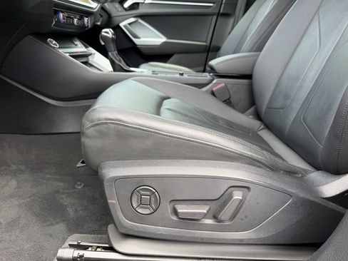 Used 2019 Audi Q3 2.0T Premium w/ Convenience Package AWD/4WD image 11