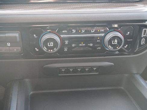 Used 2025 Chevrolet Silverado 3500 LT w/ Texas Edition image 27