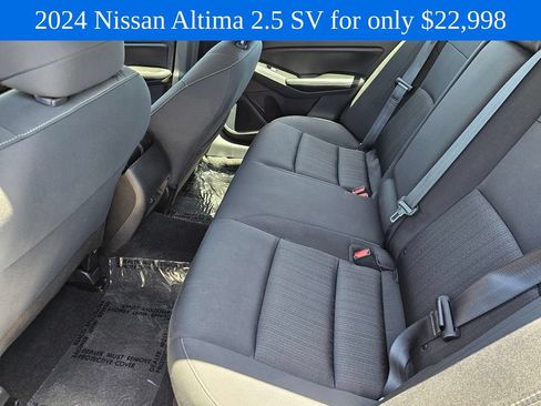 Used 2024 Nissan Altima 2.5 SV FWD image 18