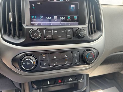Used 2016 Chevrolet Colorado LT w/ LT Convenience Package AWD/4WD image 17
