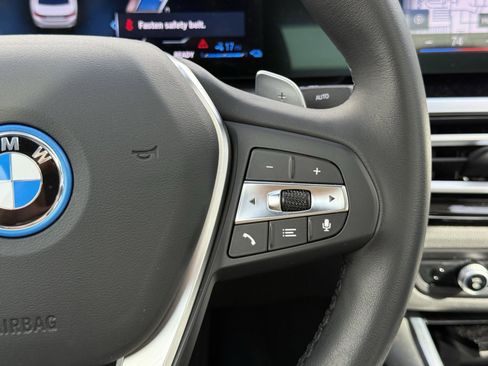 Used 2023 BMW 330e w/ Convenience Package image 21