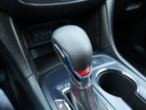 Used 2024 Chevrolet Equinox RS image 18