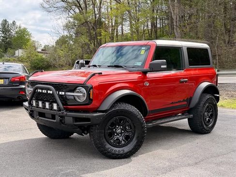 Used 2022 Ford Bronco Wildtrak AWD/4WD image 2